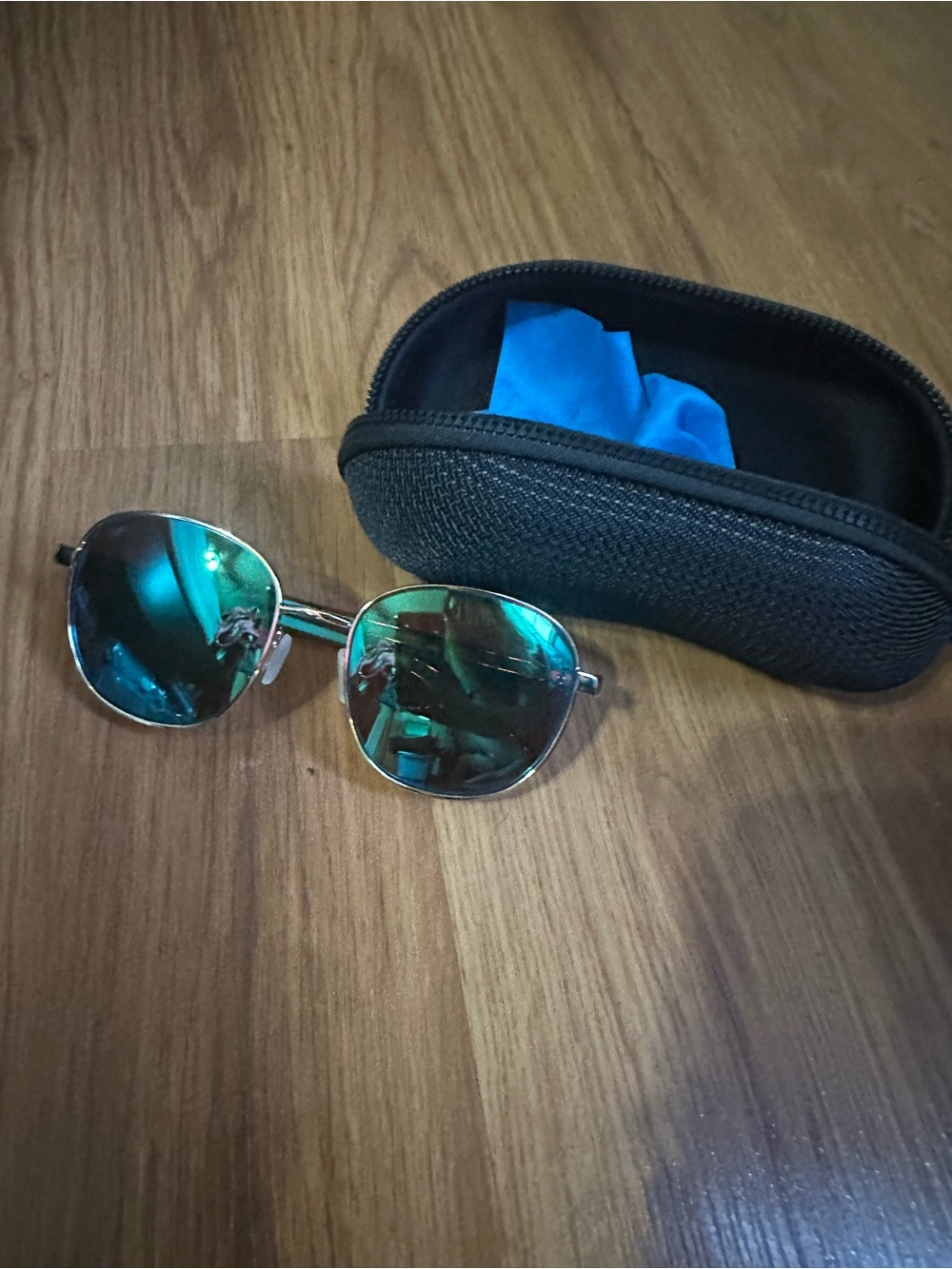 Costa Women's Sunglasses with Green Mirrored Lenses